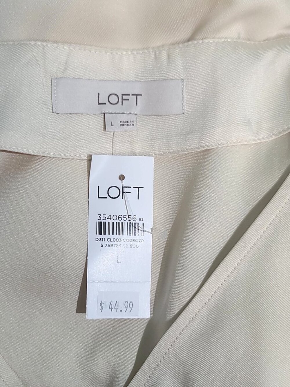 LOFT Satin V-Neck Blouse Size L cream NWT Relaxed - Picture 4 of 5